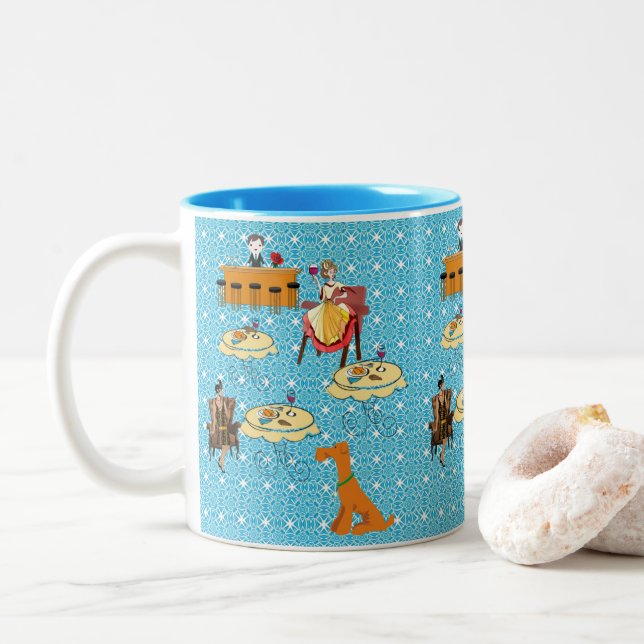 Caneca de Cão de Jantar da Mulher Retro (Com Donut)