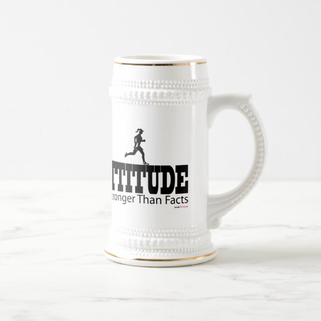 Caneca De Cerveja A atitude é forte do que fatos (Direita)