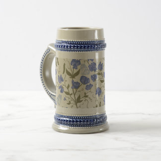 Caneca De Cerveja Azul de ervilha doce e design de cottagecore creme