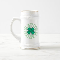 Caneca de cerveja branca esmagada c trim dourado