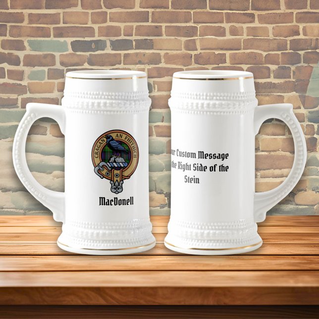 Caneca De Cerveja Brasão do Clã MacDonell de Glengarry sobre Tartan (Criador carregado)