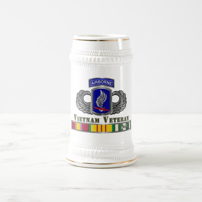 Caneca De Cerveja Brigada aérea de 173 Veterano Vietnã (Centro)