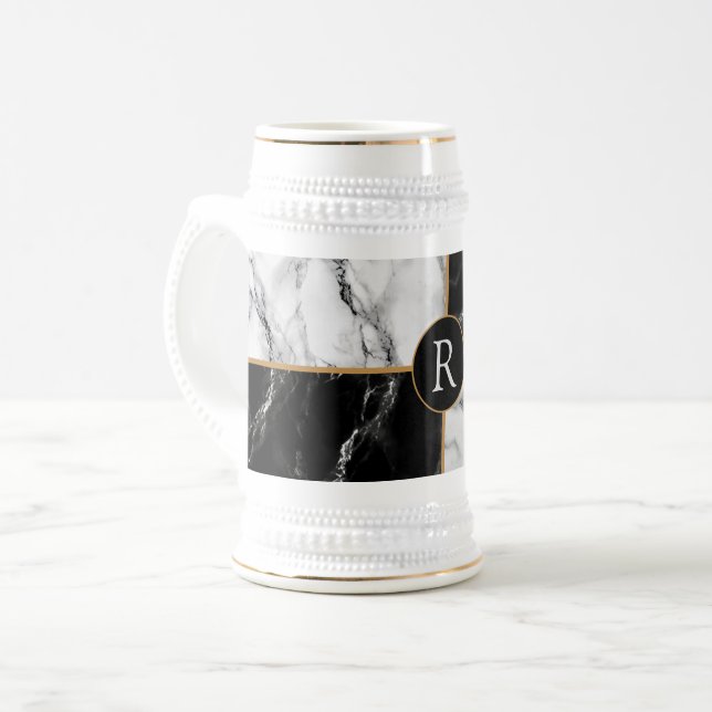 Caneca de Cerveja com Letra Personalizada Preto Br (Frente Esquerda)