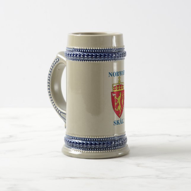 Caneca de cerveja da cerveja com crista norueguesa (Frente Esquerda)