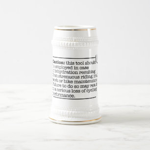 Caneca de cerveja do cuidado