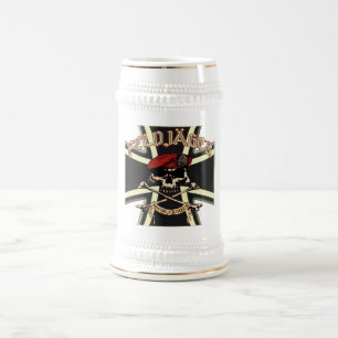 Caneca de cerveja do mit Kruez de Deutsch