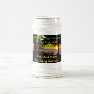 Caneca de cerveja do por do sol