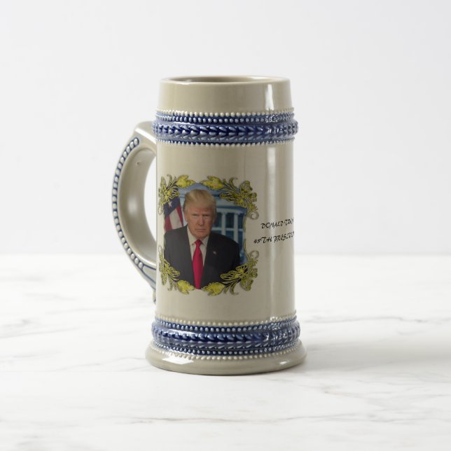 CANECA DE CERVEJA DONALD TRUMP (Frente Esquerda)