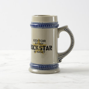 Caneca De Cerveja Estrela do rock do editor em a noite