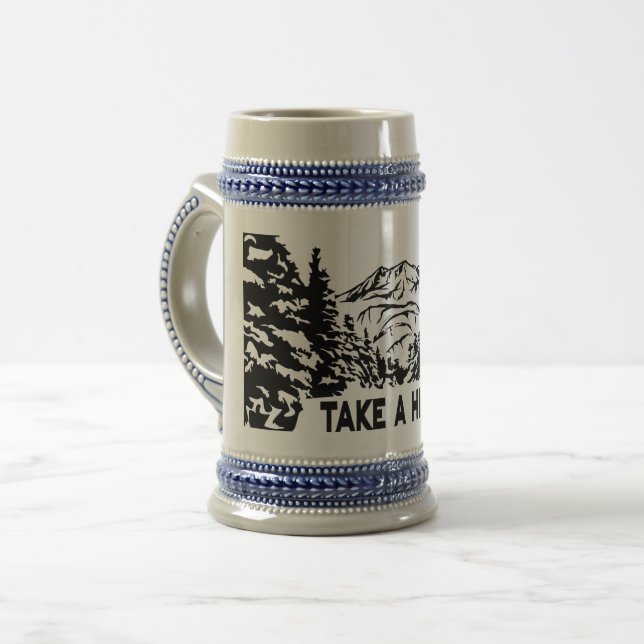 Caneca De Cerveja Faça uma citação de Hike, paisagem monocromática d (Frente Esquerda)