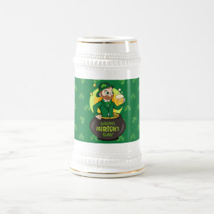 Caneca De Cerveja Leprecaína de desenho animado em pote de ouro segu