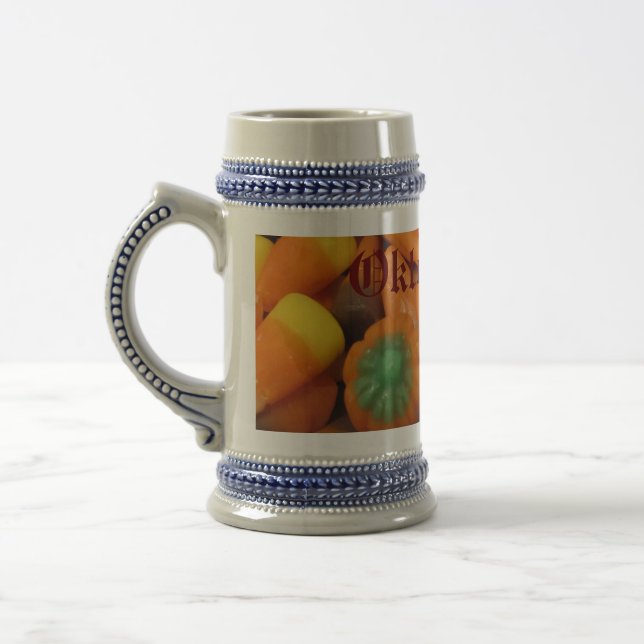 Caneca de cerveja "Oktoberfest" da Autumn Candy Co (Esquerda)