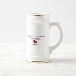 Caneca De Cerveja Os cirurgiões cardiovasculares têm o coração