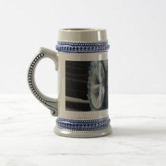 Caneca De Cerveja Queimada de carro preto