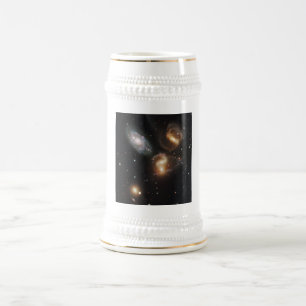 Caneca De Cerveja Quinteto de Stephan: Uma Galáxia Galáctica Naufrag