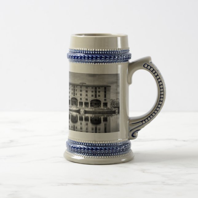 Caneca De Cerveja Reflexões de Albert Dock Liverpool (Direita)