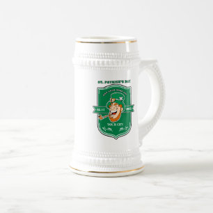 Caneca De Cerveja Rua Engraçado de Crachá Leprechaun. Dia de Patrick
