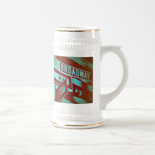Caneca De Cerveja Sinal de Broadway