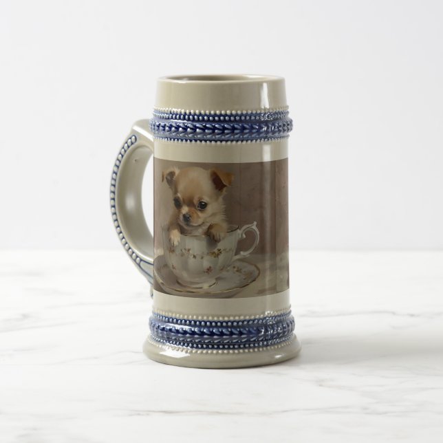 Caneca De Cerveja Tiny Delight: Chihuahua Puppy em um Teacup (Frente Esquerda)