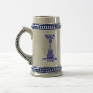 Caneca De Cerveja Tocar violão porque ser adulto é difícil.