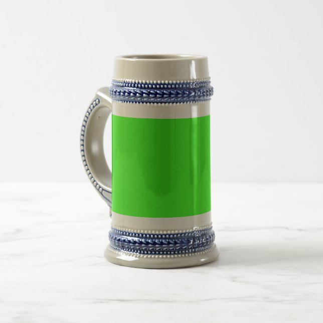 Caneca de Cerveja Verde Neon Personalizada (Frente Esquerda)