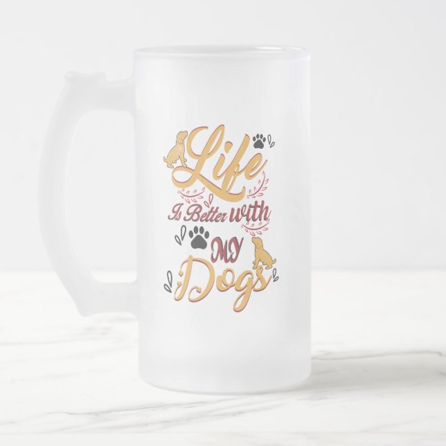 Caneca De Cerveja Vidro Jateado A Vida É Melhor Com Meus Cães (Esquerda)