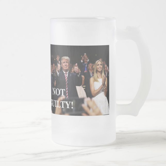 Caneca De Cerveja Vidro Jateado AMÉRICA DONALD TRUMP NÃO É CULPADA! design de 3 VI (Direita)