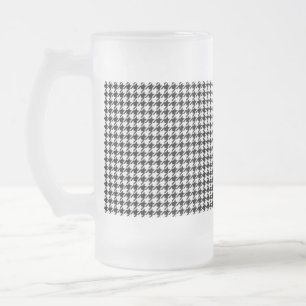 Caneca De Cerveja Vidro Jateado Black and White Houndstooth by Shirley Taylor