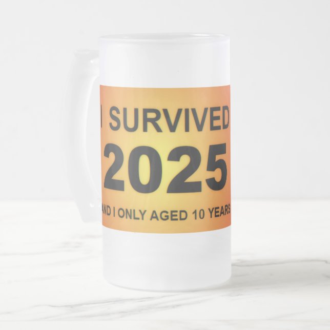 Caneca De Cerveja Vidro Jateado Eu Sobrevivi 2025 (Frente Esquerda)