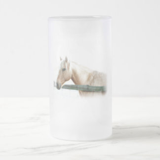 Caneca De Cerveja Vidro Jateado Foto de Cavalo
