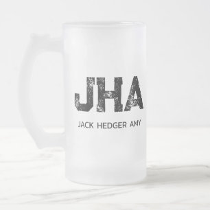 CANECA DE CERVEJA VIDRO JATEADO MONOGRAMA MINIMALISTA PRETO COM TRÊS LETRAS NOME C