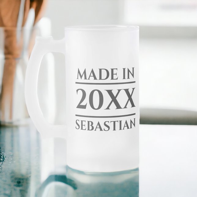 Caneca De Cerveja Vidro Jateado Nome Personalizado Feito em Ano (Personalized Name Made in Year Frosted Glass Beer Mug from Ricaso. Great birthday gift idea)