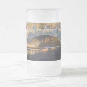 Caneca De Cerveja Vidro Jateado Ponte pintada no por do sol por Shirley Taylor