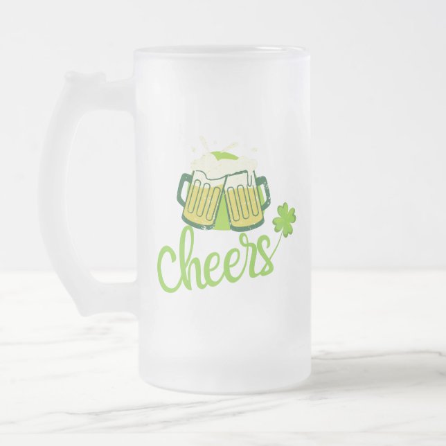 Caneca De Cerveja Vidro Jateado Saúde com Shamrock - Ruas. Patrick Day (Esquerda)