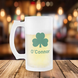 Caneca De Cerveja Vidro Jateado Sobrenome Personalizado de Clover Verde Irlandês