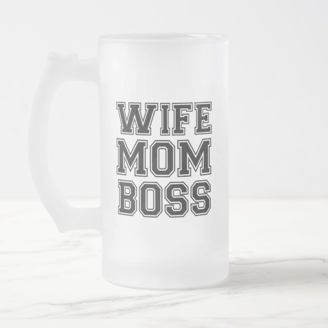 CANECA DE CERVEJA VIDRO JATEADO WIFE MOM BOSS (Esquerda)