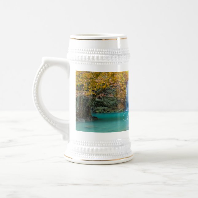 Caneca De Cerveja Visão de queda de Erawan Waterfall Tailândia (Esquerda)