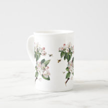 Caneca de China de osso das flores e das abelhas
