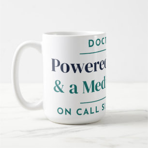 Caneca de Doutor Energizado por Café & um Diploma