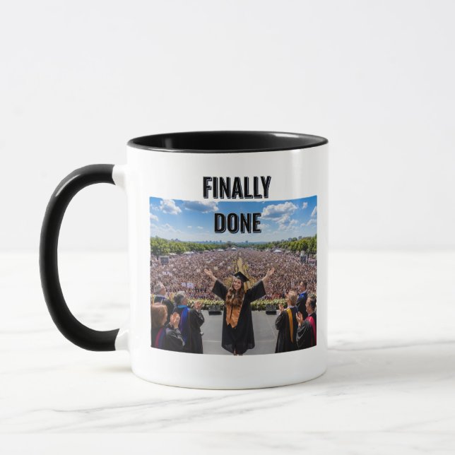 Caneca de Graduação Finalmente Concluído | Turma E (Esquerda)