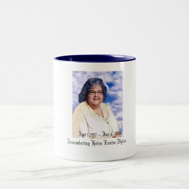 Caneca de Helen Louise Myles (Centro)