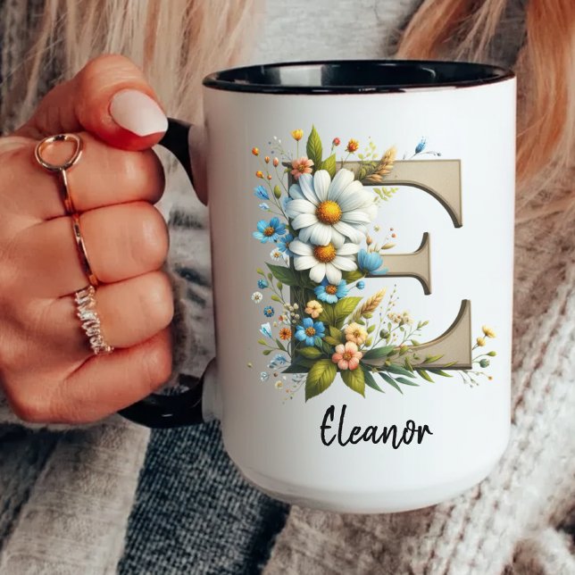 Caneca de Monograma de Flor Silvestre com Nome Per (wildflower gift mug, custom women’s mug, birthday gift mug, initial monogram mug, personalized mug,)