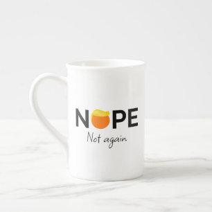 Caneca De Porcelana Anti-Trump - Não, Não Mais Eu
