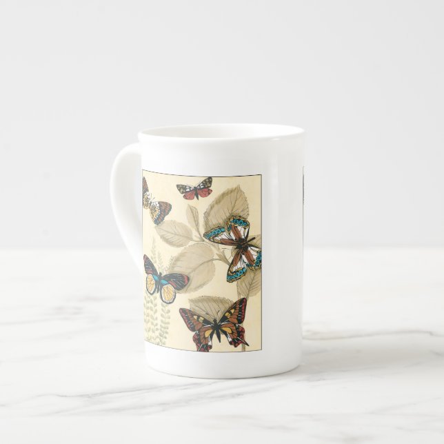 Caneca De Porcelana Borboletas Sobre Folhas (Frente Esquerda)