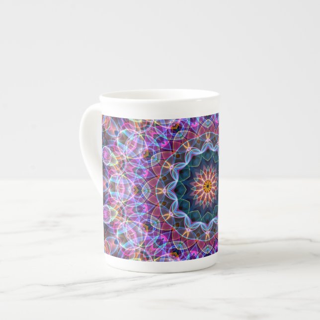 Caneca De Porcelana Caleidoscópio roxo de Lotus (Frente Esquerda)