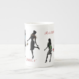 CANECA DE PORCELANA COMPRANDO COLEÇÃO DE RAINHAS