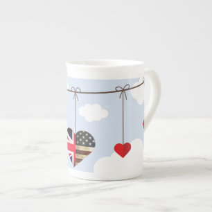 Caneca De Porcelana Corações da bandeira britânica e americana do