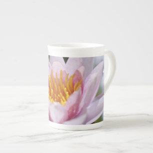 Caneca De Porcelana Desenho Botânico Floral de Nenúfar Tropical