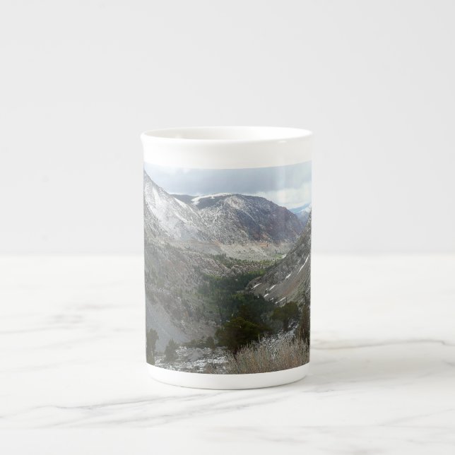 Caneca De Porcelana Dirigindo pelas montanhas Snowy Sierra Nevada (Frente)