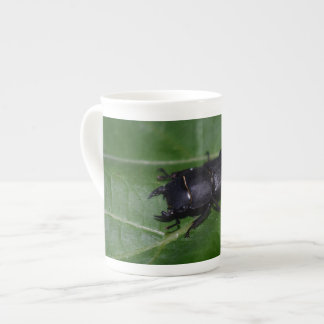 Caneca De Porcelana Dorcus parallelipipedus , o escaravelho inferior